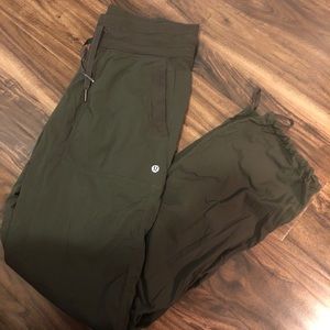 Lululemon studio pants size 6
